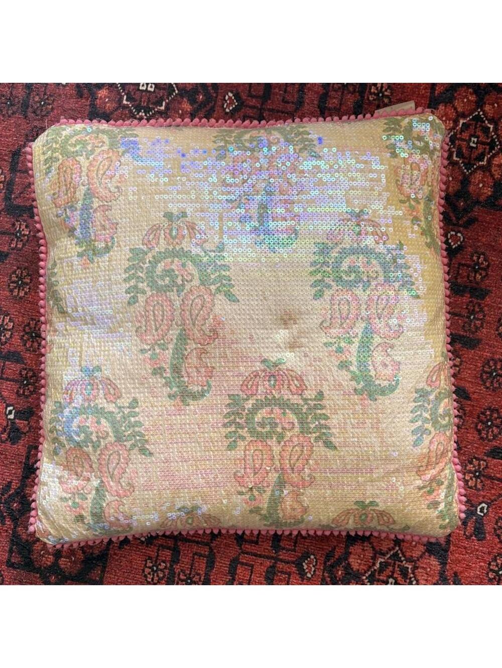 LARGE FLOOR DECORATIVE PILLOW